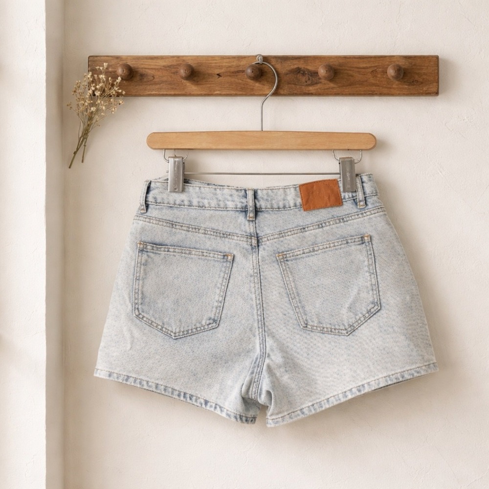 Project Rebel Denim Shorts Womens‎ 11 Light Blue Good Acid Wash High Rise - Picture 2 of 7
